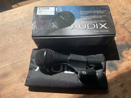 Audix-OM6"